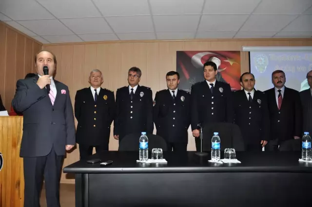 Başarılı Polisler Ödüllendirildi