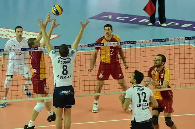 Galatasaray: 2 - Arkas Spor: 3 Galatasaray: 2 - Arkas Spor: 3