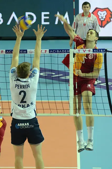 Galatasaray: 2 - Arkas Spor: 3 Galatasaray: 2 - Arkas Spor: 3