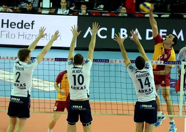 Galatasaray: 2 - Arkas Spor: 3 Galatasaray: 2 - Arkas Spor: 3