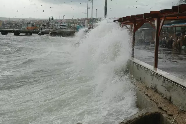 Lodos Tekirdağ'da Hayatı Olumsuz Etkiledi