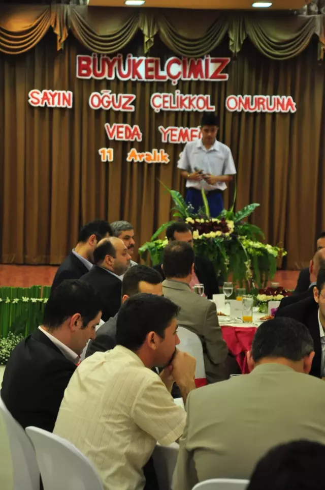 Türkiye'nin Bangkok Büyükelçisi İçin Veda Yemeği Verildi Türkiye'nin Bangkok Büyükelçisi İçin Veda Yemeği Verildi