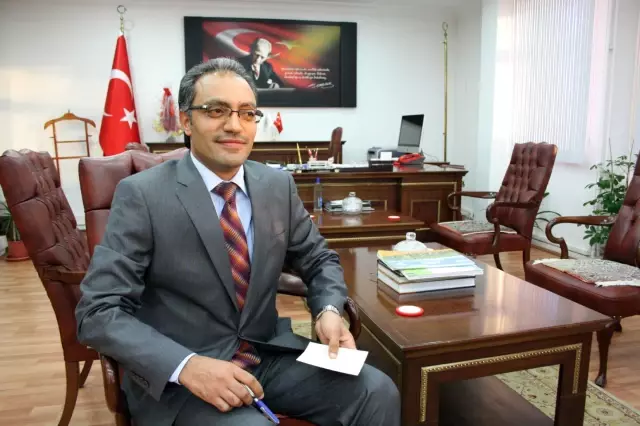 Kars'ta Arılı Kovan Desteklemeleri Başladı Kars'ta Arılı Kovan Desteklemeleri Başladı