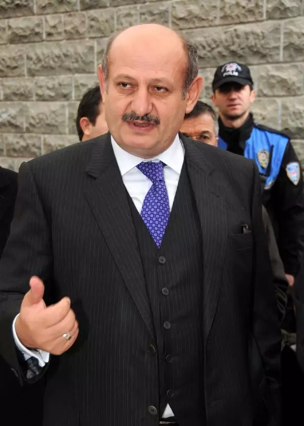 Rize Belediye Başkanı Polis Şehit Eden Nurgül Acar�a Gösterilen