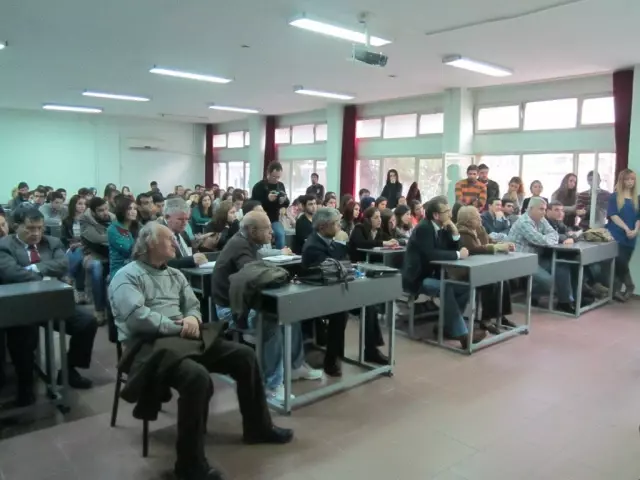 ege universitesi edebiyat fakultesi nden 300 yillik yolculuk