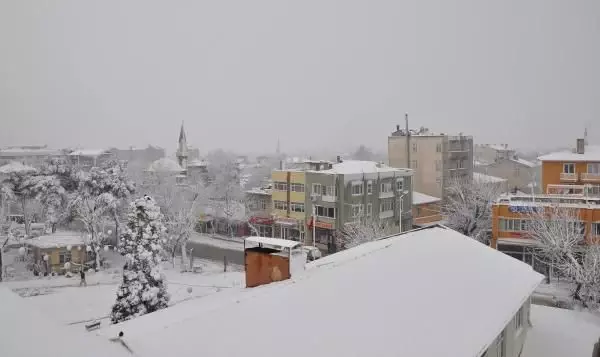 Trakya'da Kar Yağışı Başladı Trakya'da Kar Yağışı Başladı