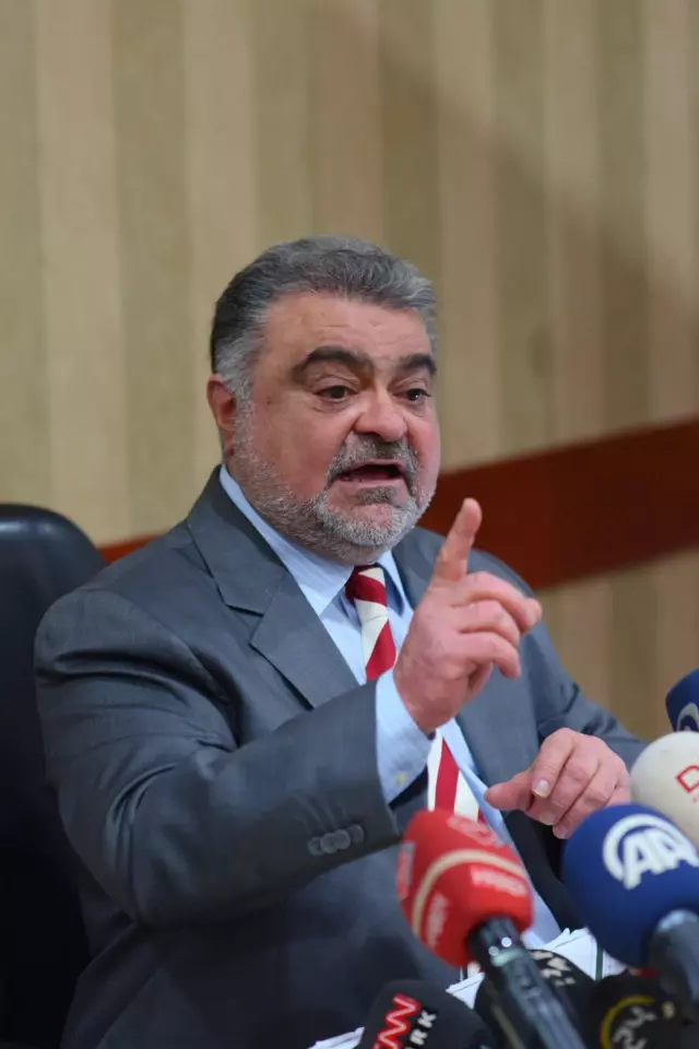 Ahmet Özal'dan Babasının Ölümü ile İlgili Çarpıcı Açıklamalar Ahmet Özal'dan Babasının Ölümü ile İlgili Çarpıcı Açıklamalar