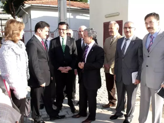 Milletvekili Yurttaş, Salihli Öğretmenevi�ni Ziyaret Etti Haberler