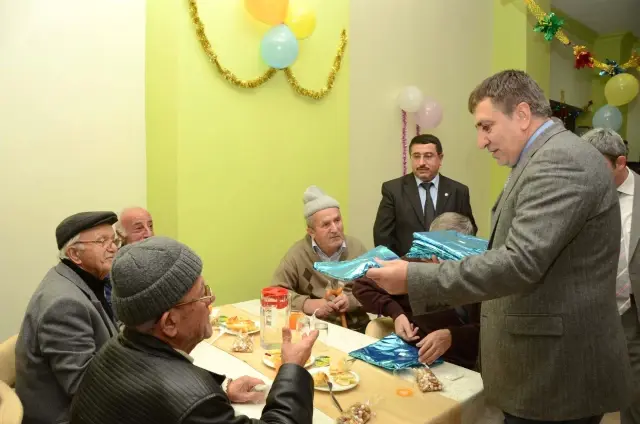 Vali Küçük'ten Yılbaşı Gezileri - Haberler