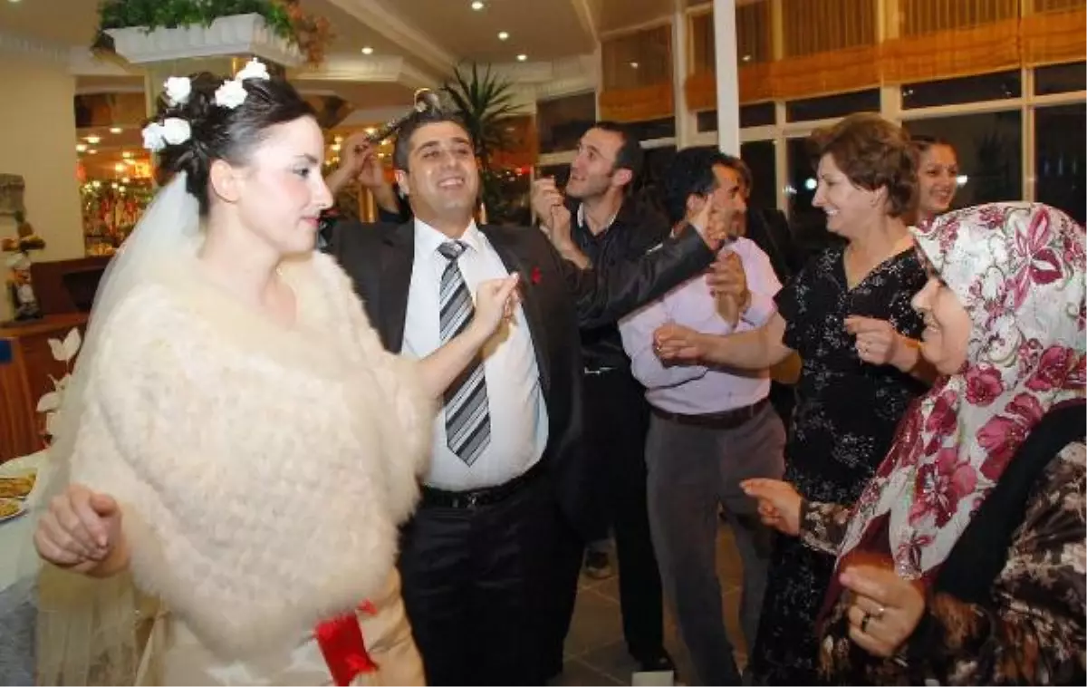 Yabancılar isteyen türk erkekleri ile evlenmek Türk vatandaşı Yabancılar isteyen türk erkekleri ile evlenmek KİTAP ÖZETLERİ