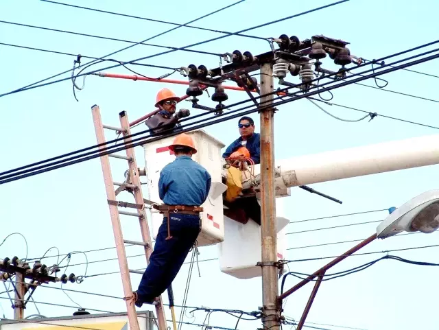 Bazı İllerde Elektrik Kesintisi - Ekonomi Haberleri