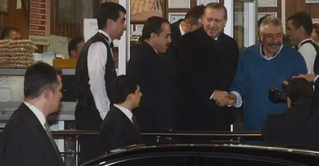 Erdoğan, Şahin ve Ergün ile Yemek Yedi Erdoğan, Şahin ve Ergün ile Yemek Yedi