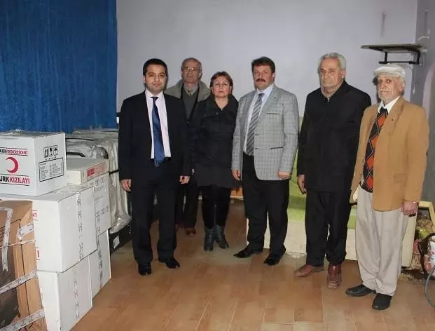 Gökçebey�de Bir Aile�ye Ev Eşyası Yardımı Yapıldı Zonguldak