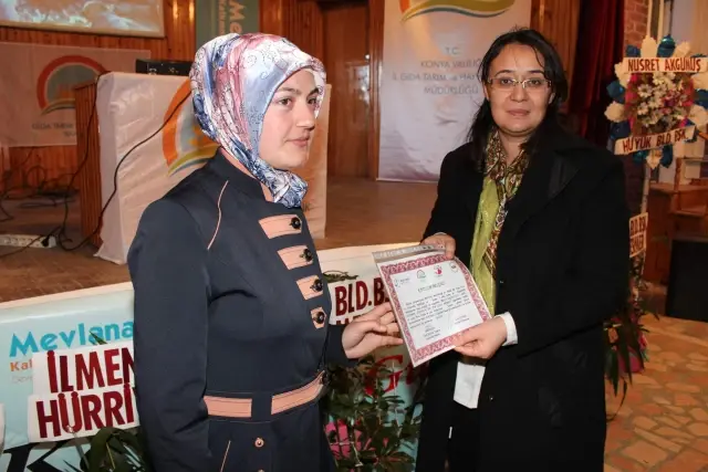 Hüyüklü Kadın Çiftçiler ve Ev Kadınları Güvenilir Gıda Eğitimi Aldı Hüyüklü Kadın Çiftçiler ve Ev Kadınları Güvenilir Gıda Eğitimi Aldı