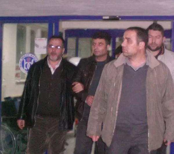 Eşini ve Birlikte Kaçtığı Eniştesini Öldürdü, 'Üzerimden Büyük Bir Yük Kalktı' Dedi Eşini ve Birlikte Kaçtığı Eniştesini Öldürdü, 'Üzerimden Büyük Bir Yük Kalktı' Dedi