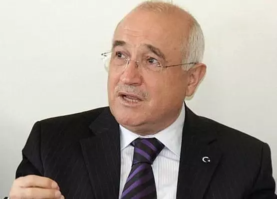 Çiçek'ten Anayasa Açıklaması Çiçek'ten Anayasa Açıklaması