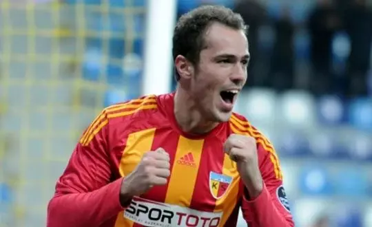 Futbol -Kayserispor, Emir Kujovic ile Yollarını Ayırdı Futbol -Kayserispor, Emir Kujovic ile Yollarını Ayırdı