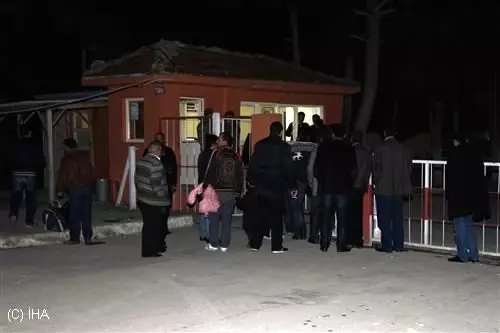 Adana'da 335 Hükümlü Tahliye Edildi Adana'da 335 Hükümlü Tahliye Edildi