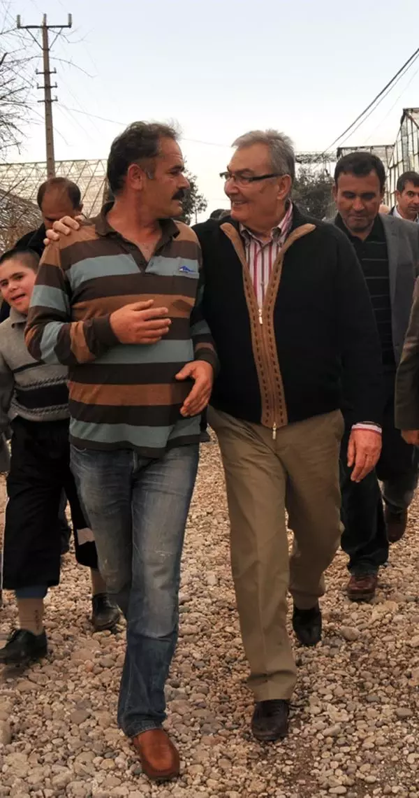 Baykal Anayasadan �Millet�i Kaldırırsanız Farklı Egemenlik