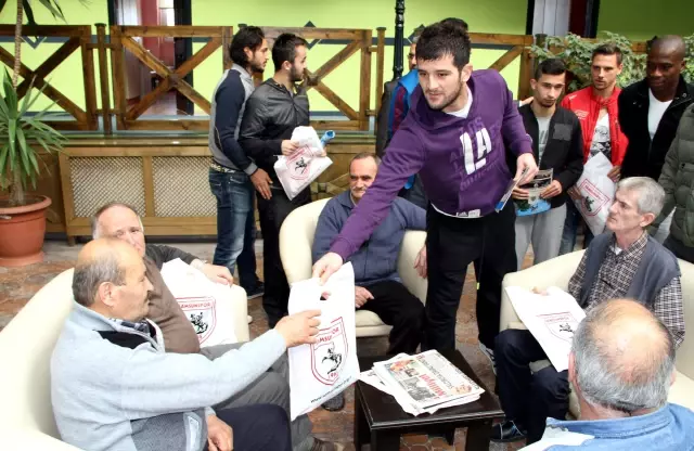 Samsunspor'dan Şişko Nuri'ye Sürpriz Doğum Günü Samsunspor'dan Şişko Nuri'ye Sürpriz Doğum Günü