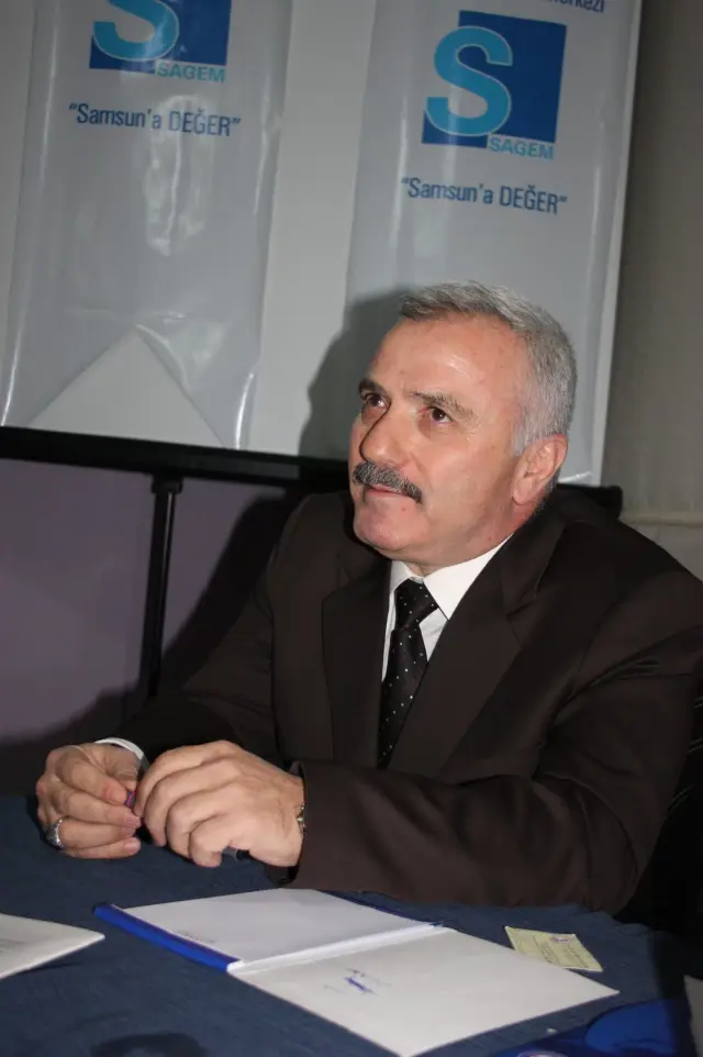 Eski ve Yeni Belediye Başkanları Tek Çatı Altında Toplandı Eski ve Yeni Belediye Başkanları Tek Çatı Altında Toplandı
