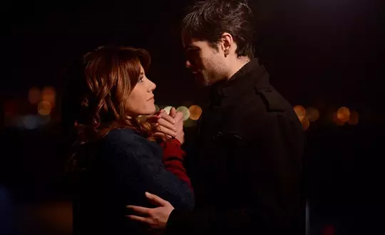 Kayıp Şehir'de Aysel, Kadir'den Uzaklaşıyor