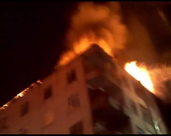 Kağıthane'de Korkutan Yangın Kağıthane'de Korkutan Yangın