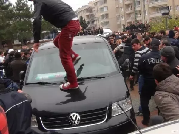 Sinop Pazartesi Günü Öğretmenevi�nde Yaşanan Arbede Güvenlik