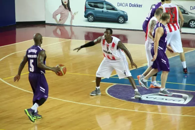 Erdemirspor: 69- Hacettepe Üniversitesi: 71 Erdemirspor: 69- Hacettepe Üniversitesi: 71