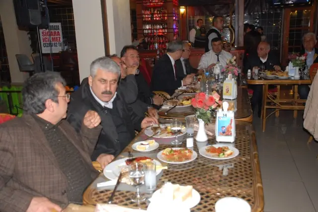 CHP'li Belediye Başkanları Fethiye'de Bir Araya Geldi CHP'li Belediye Başkanları Fethiye'de Bir Araya Geldi