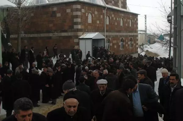 Kan Davası, Barış Yemeğiyle Sona Erdirildi Kan Davası, Barış Yemeğiyle Sona Erdirildi