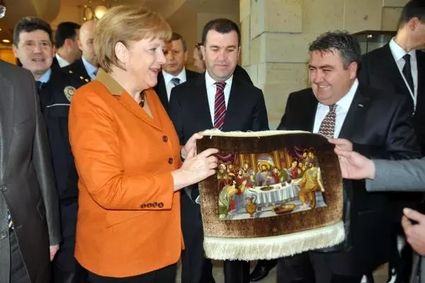 Merkel Kapadokya Turunda (2) Merkel Kapadokya Turunda (2)