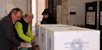 İtalya'da Zorlu Seçim