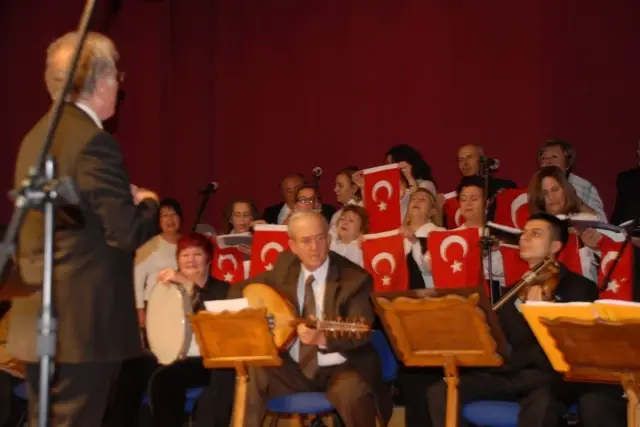 Fethiye'de 9. Yıl Coşkusu Fethiye'de 9. Yıl Coşkusu