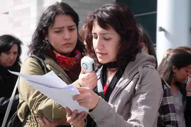 Kürtaj Yasağı ve Kadın Cinayetlerini Protesto Kürtaj Yasağı ve Kadın Cinayetlerini Protesto