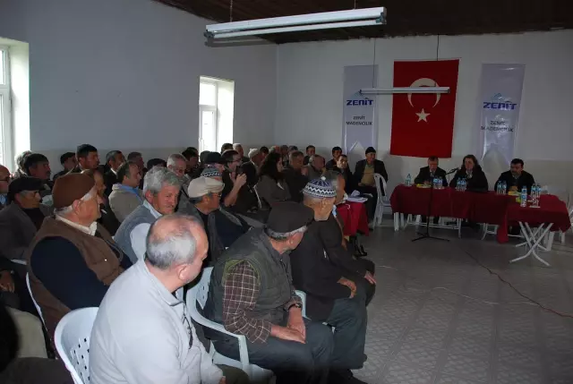 Sındırgı'da Maden Şirketinden Halkı Bilgilendirme Toplantısı Sındırgı'da Maden Şirketinden Halkı Bilgilendirme Toplantısı