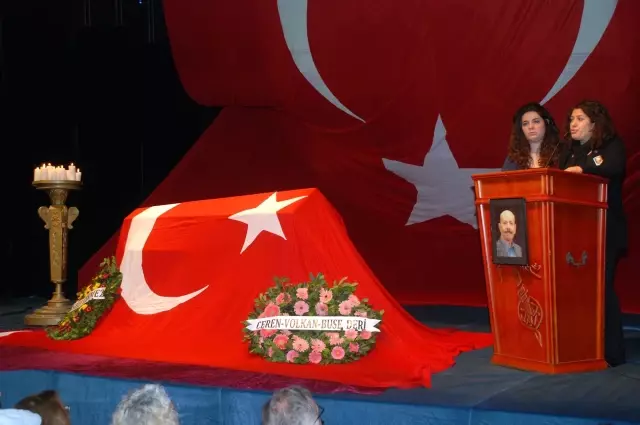 Dinçer Çekmez'e Törenle Veda