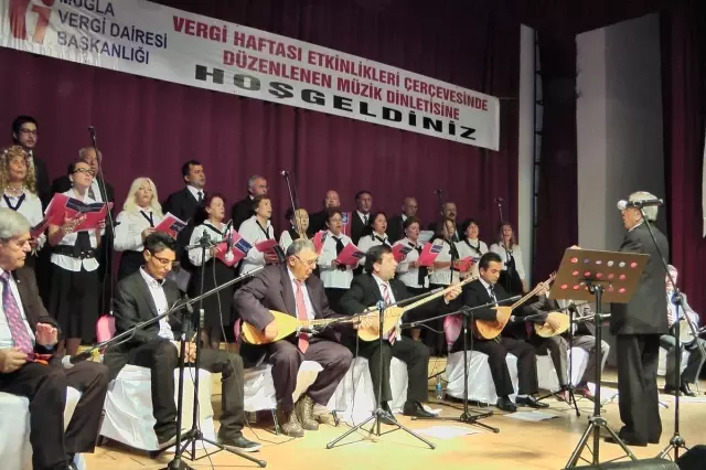 Fethiye'de Türkü Coşkusu Yaşadılar Fethiye'de Türkü Coşkusu Yaşadılar