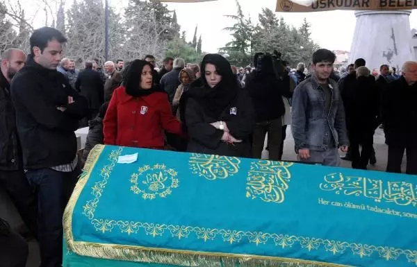Oyuncu Dinçer Çekmez Toprağa Verildi