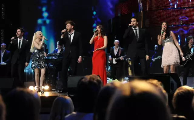 Enbe'den Kremlin Sarayı'nda Büyük Konser Enbe'den Kremlin Sarayı'nda Büyük Konser