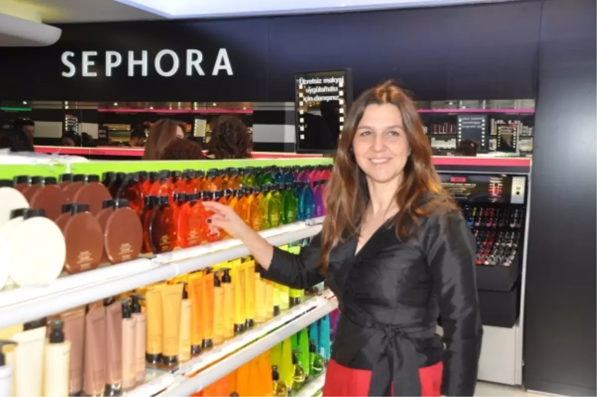 Сефора стамбул. Магазин сефора Ростов на Дону. Сефора в Стамбуле. Sephora в Стамбуле. Сефора в Сити Молл.