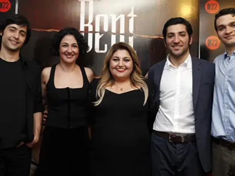 Yönetmen Meltem'e Galada Övgü Yağdı Yönetmen Meltem'e Galada Övgü Yağdı