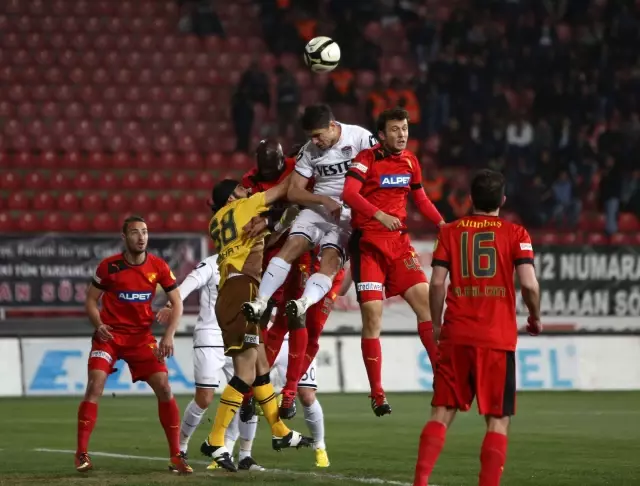 Göztepe Deplasmanda Galip