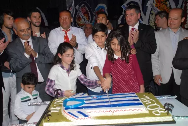 Fethiyespor 80. Yaşını Kutluyor Fethiyespor 80. Yaşını Kutluyor