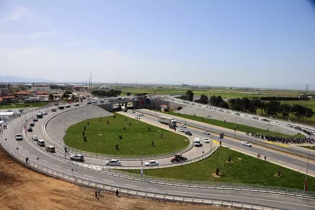 İzmir'de Ulukent Köprülü Kavşağı'nın Açılışı