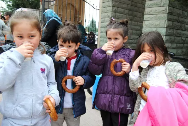 Konyalı Hayırsever Çeşmelerinden Bal ve Süt Akan Okul Yaptırdı Konyalı Hayırsever Çeşmelerinden Bal ve Süt Akan Okul Yaptırdı
