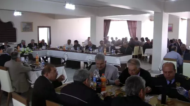 Aksaray�da Emekli Polislere Onur Yemeği Haberler