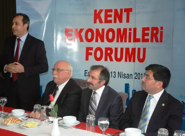 Eskişehir'de Kent Ekonomi Forumu Eskişehir'de Kent Ekonomi Forumu