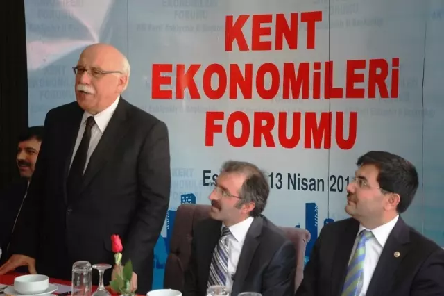 Eskişehir'de Kent Ekonomi Forumu Eskişehir'de Kent Ekonomi Forumu