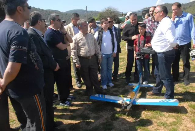 Fethiye'de Gökyüzü Model Uçaklarla Şenlendi Fethiye'de Gökyüzü Model Uçaklarla Şenlendi